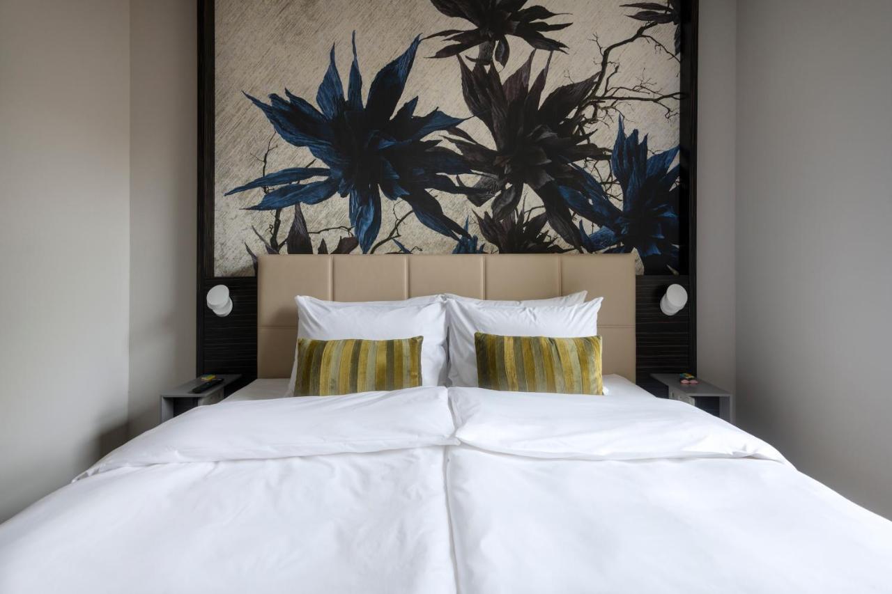 Numa Prague Poise Aparthotel Bagian luar foto