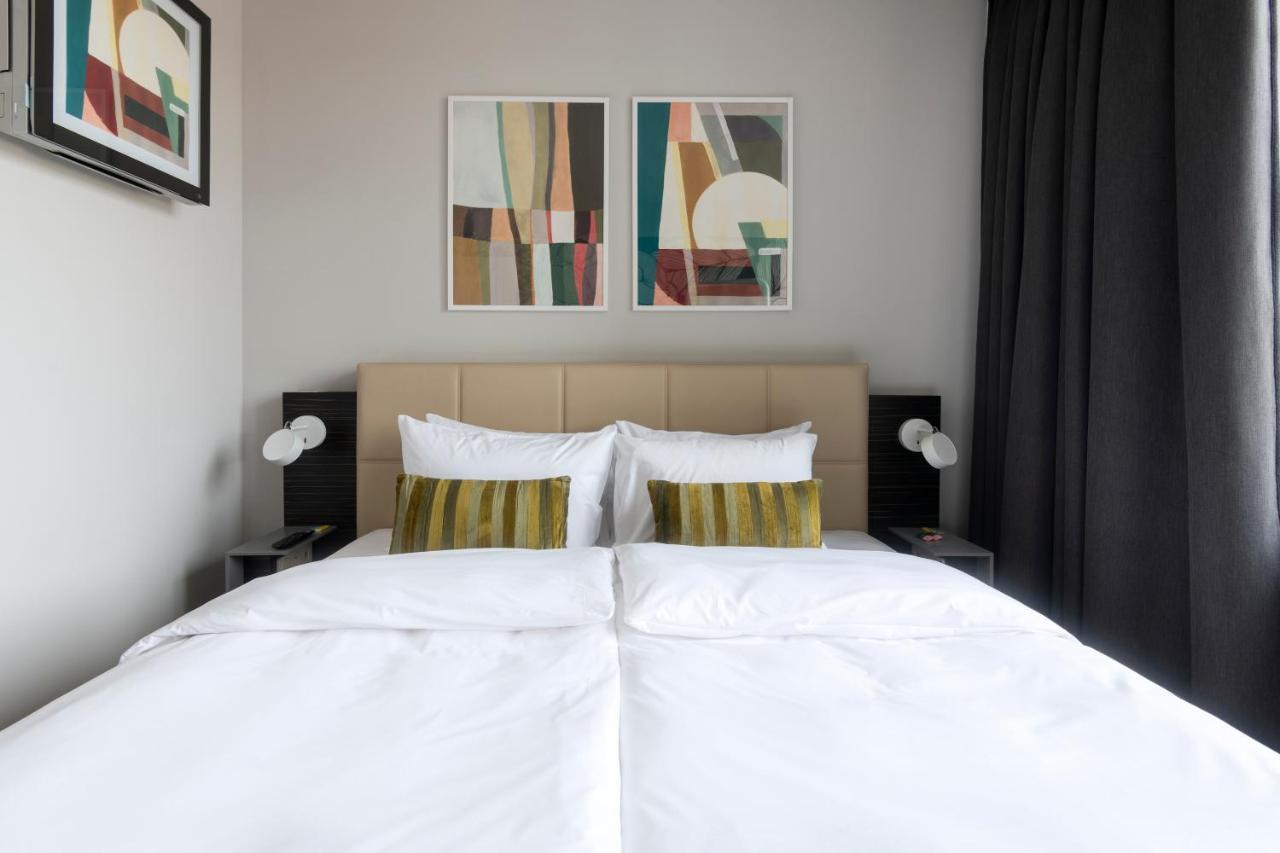 Numa Prague Poise Aparthotel Bagian luar foto