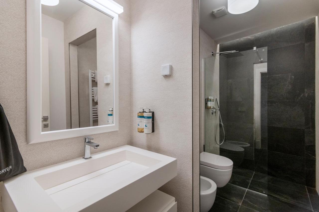 Numa Prague Poise Aparthotel Bagian luar foto